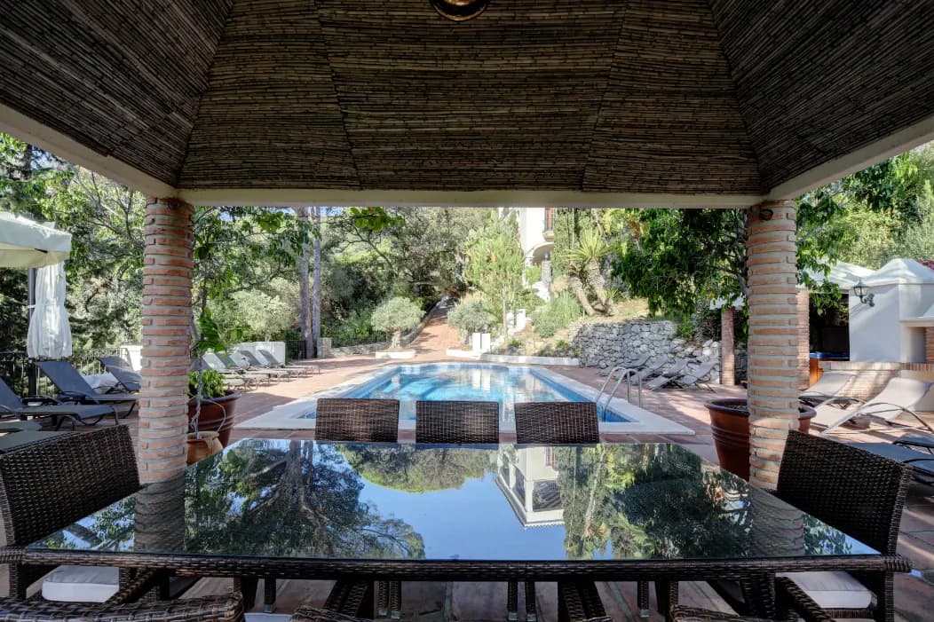 Private poolside dining at a luxury villa